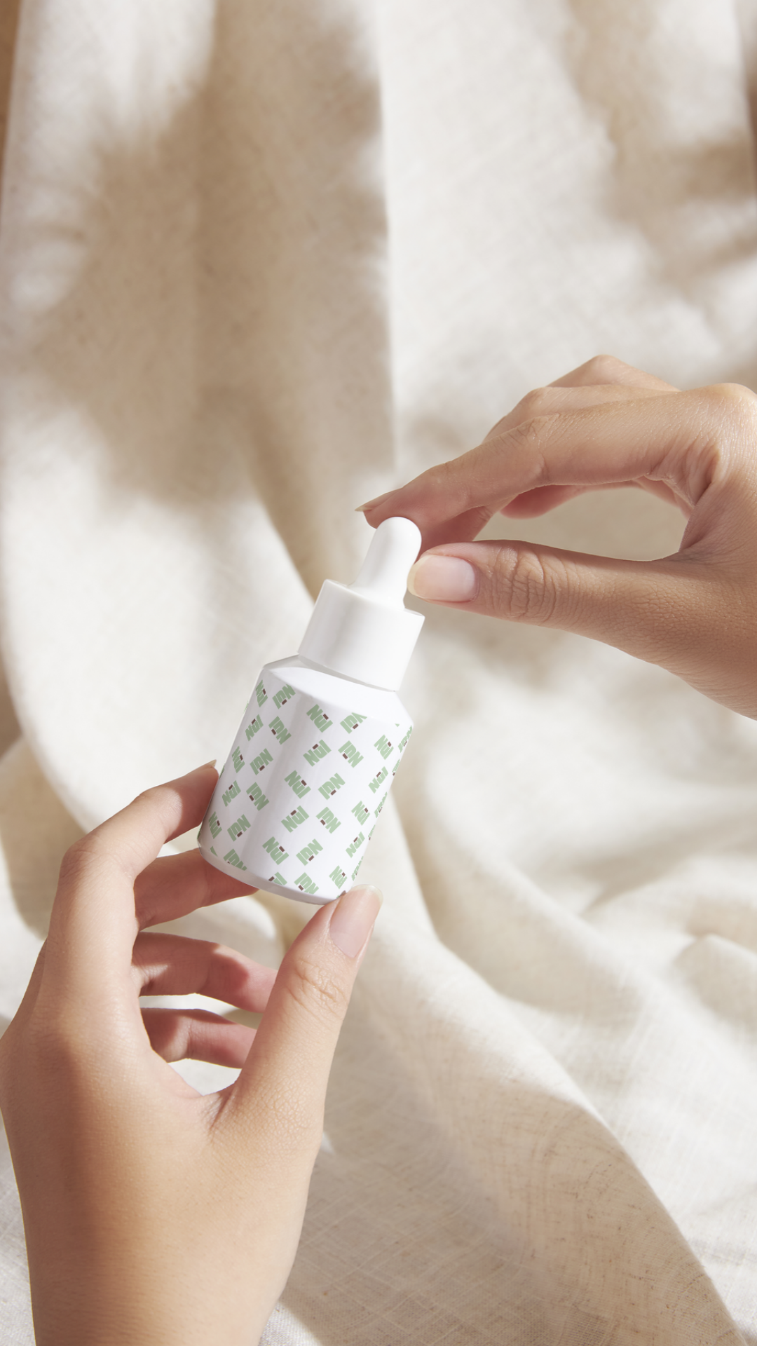 NūI dropper bottle